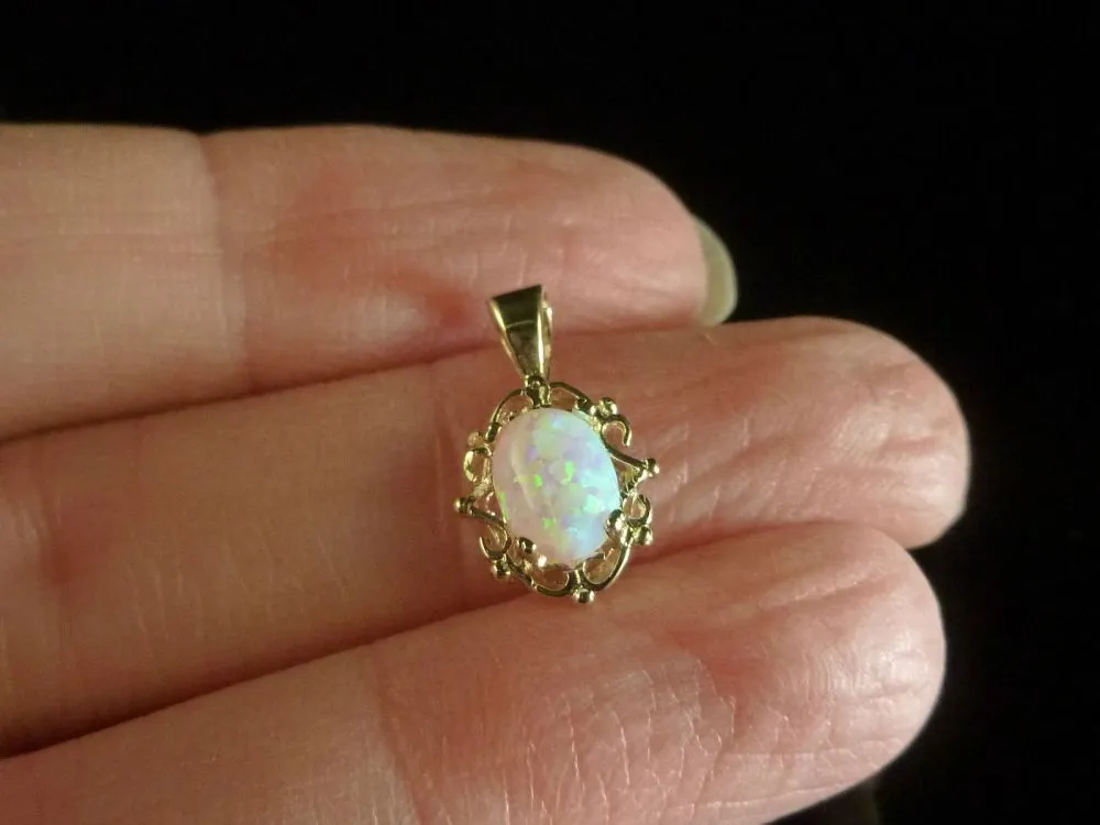 Antique Victorian Opal Pendant Fancy Pendant Set In 9Ct Gold