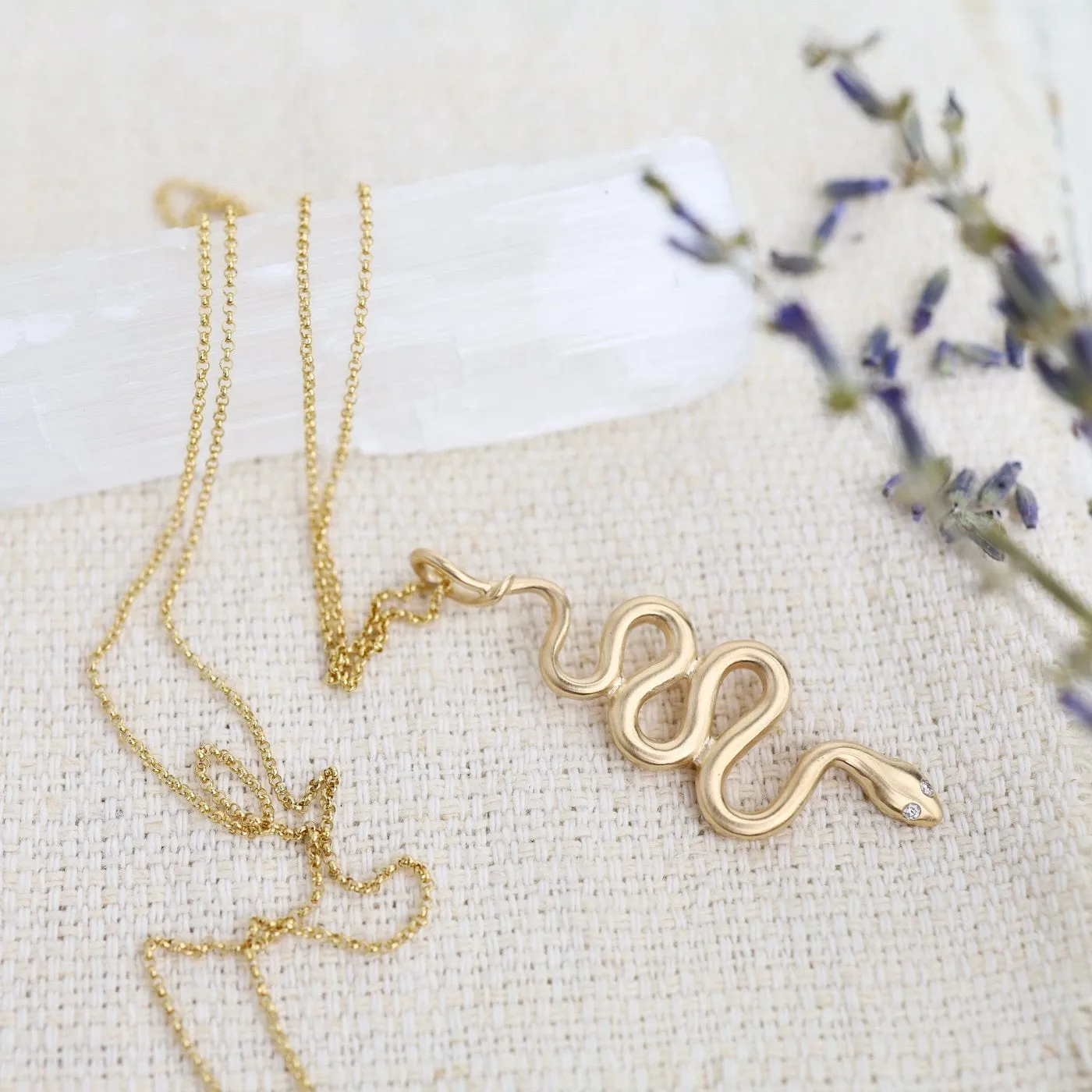 Asp Necklace