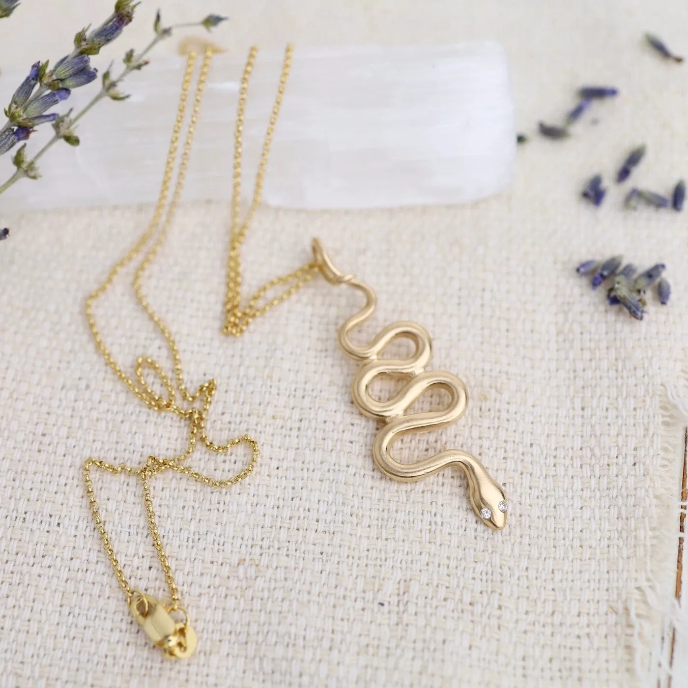 Asp Necklace