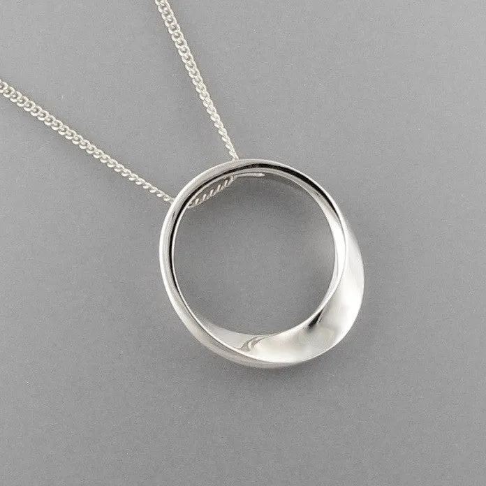 Möbius Pendant in Sterling